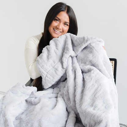 PATTERNED FAUX FUR XL THROW BLANKETS