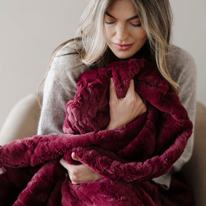 PATTERNED FAUX FUR XL THROW BLANKETS